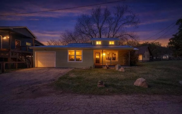 Lake LBJ Waterfront Homes